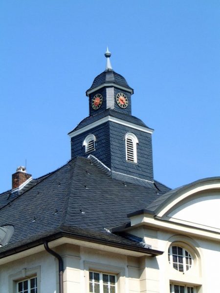 Dachdecker & Klempner Hennef - Schiefer - Turmeinkleidung Rathaus Hennef